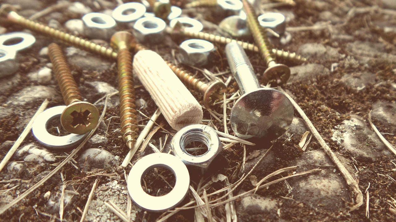 service-05 screws, dowels, hammer, mother, to build, washers, diy, dowels, hammer, diy, diy, diy, diy, diy