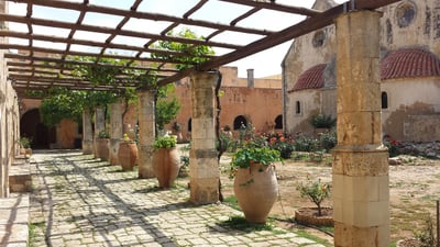 construire une pergola en bois : guide complet pour réussir votre projet
